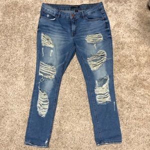 Refuge Ripped jeans size 10